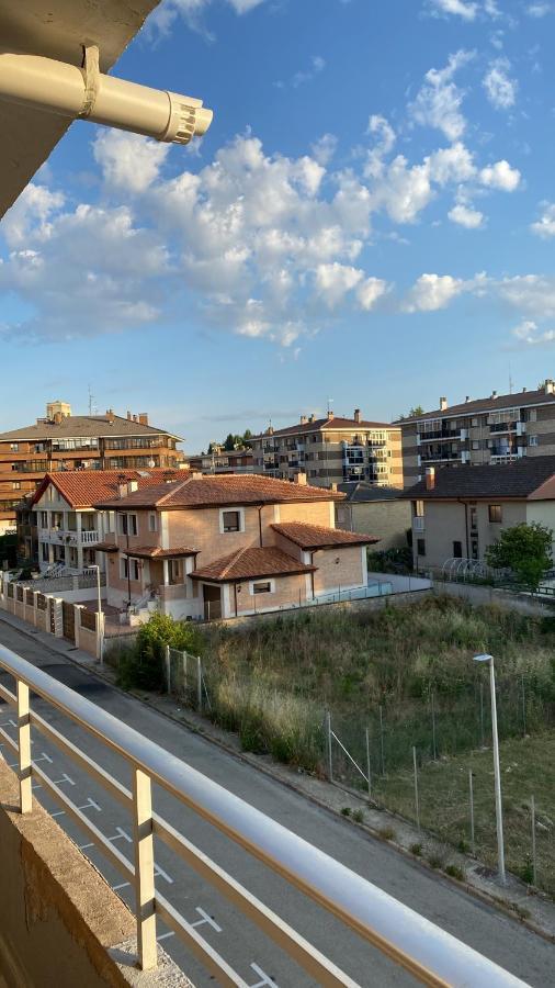 Viajero Apartment Бривиеска Екстериор снимка